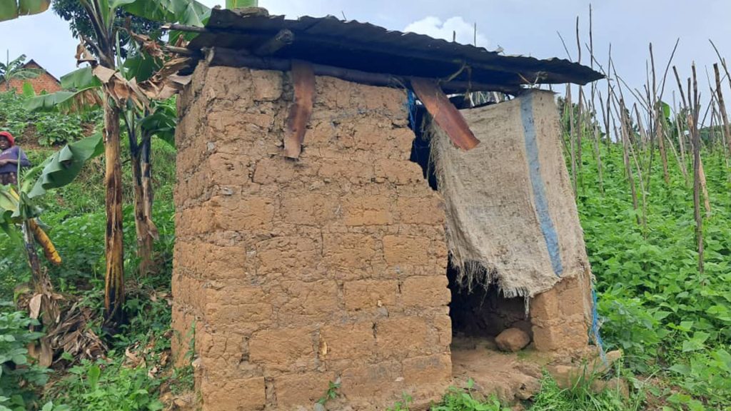 Boniconcilla's Old latrine